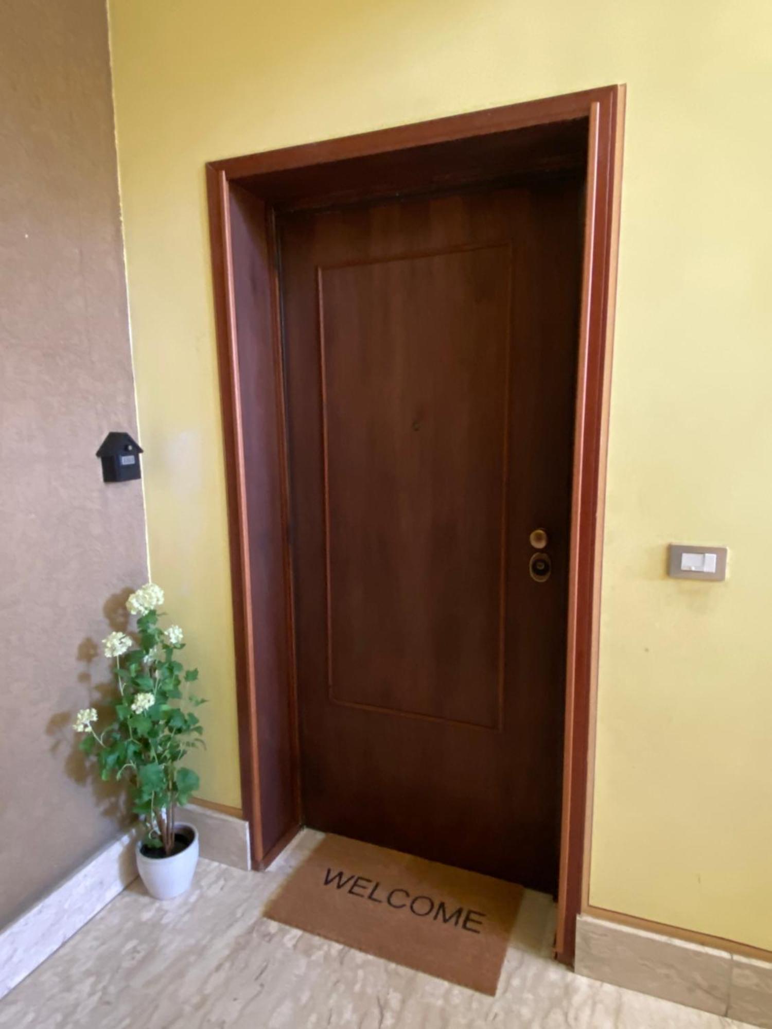 Elegante Appartamento Tre Amis - Doppio Garage & Free Wifi - Ac Centallo Экстерьер фото